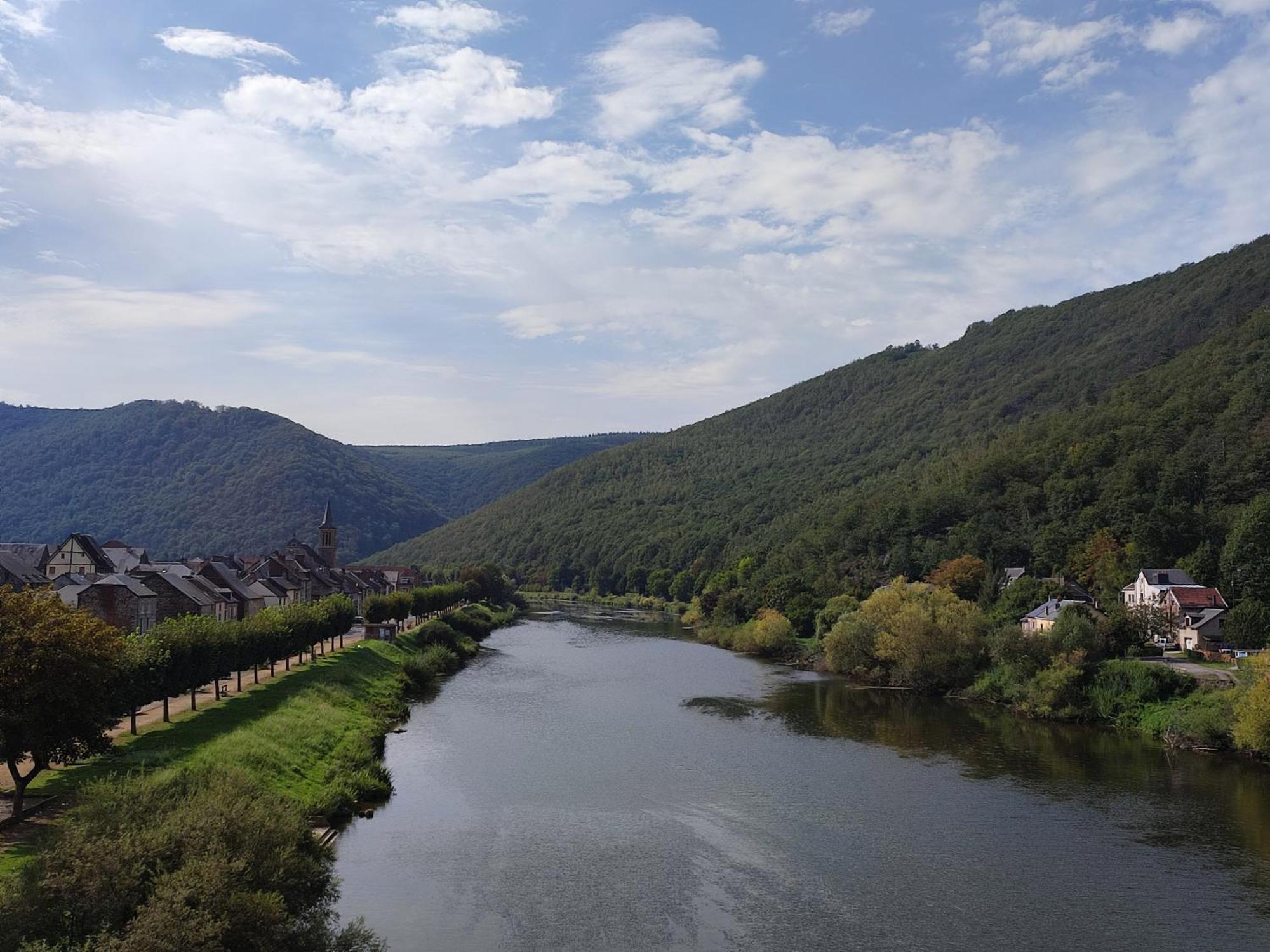 Revin  Entre Meuse Et Foret מראה חיצוני תמונה